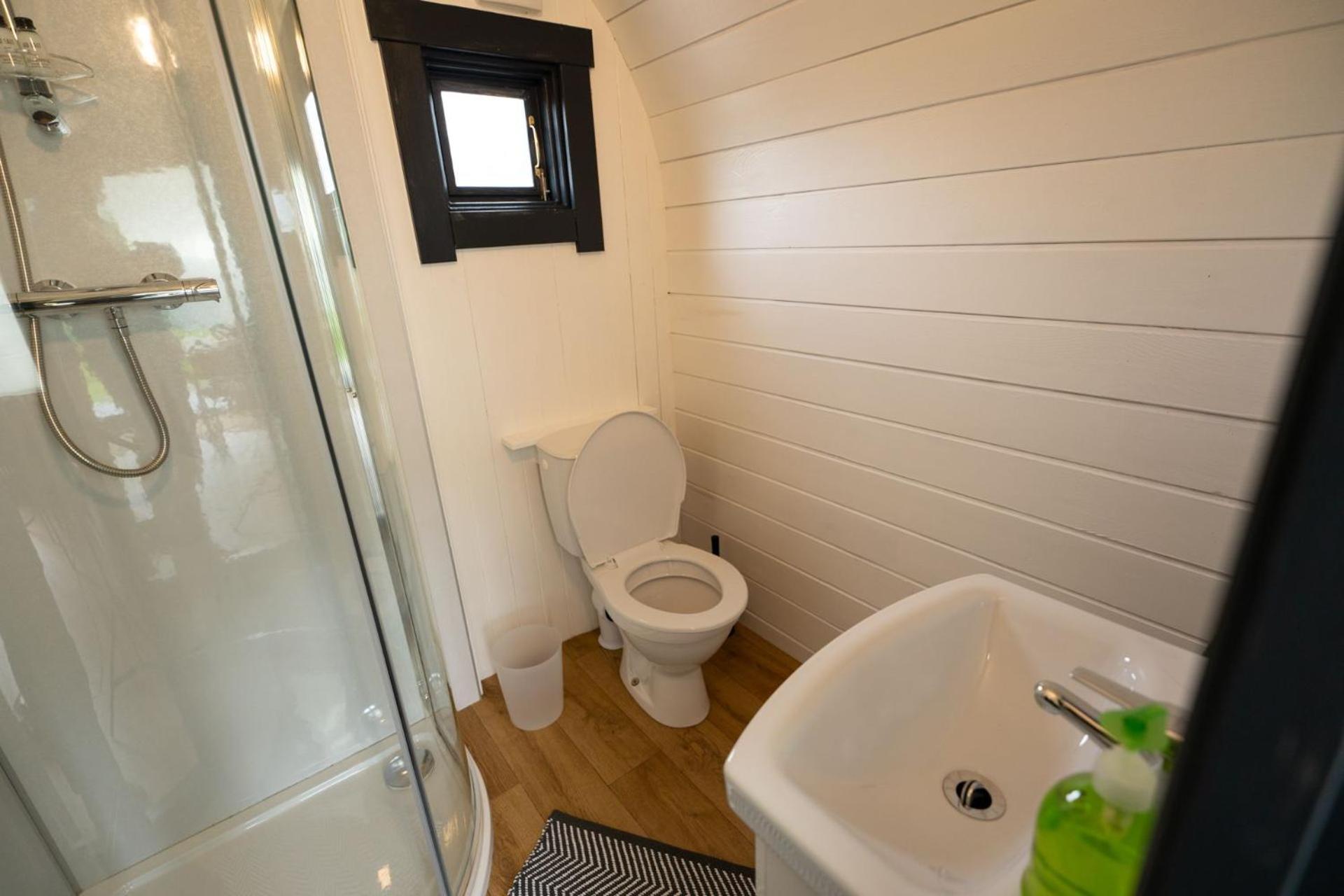 Aonach Mor Pod Villa Fort William Exterior photo